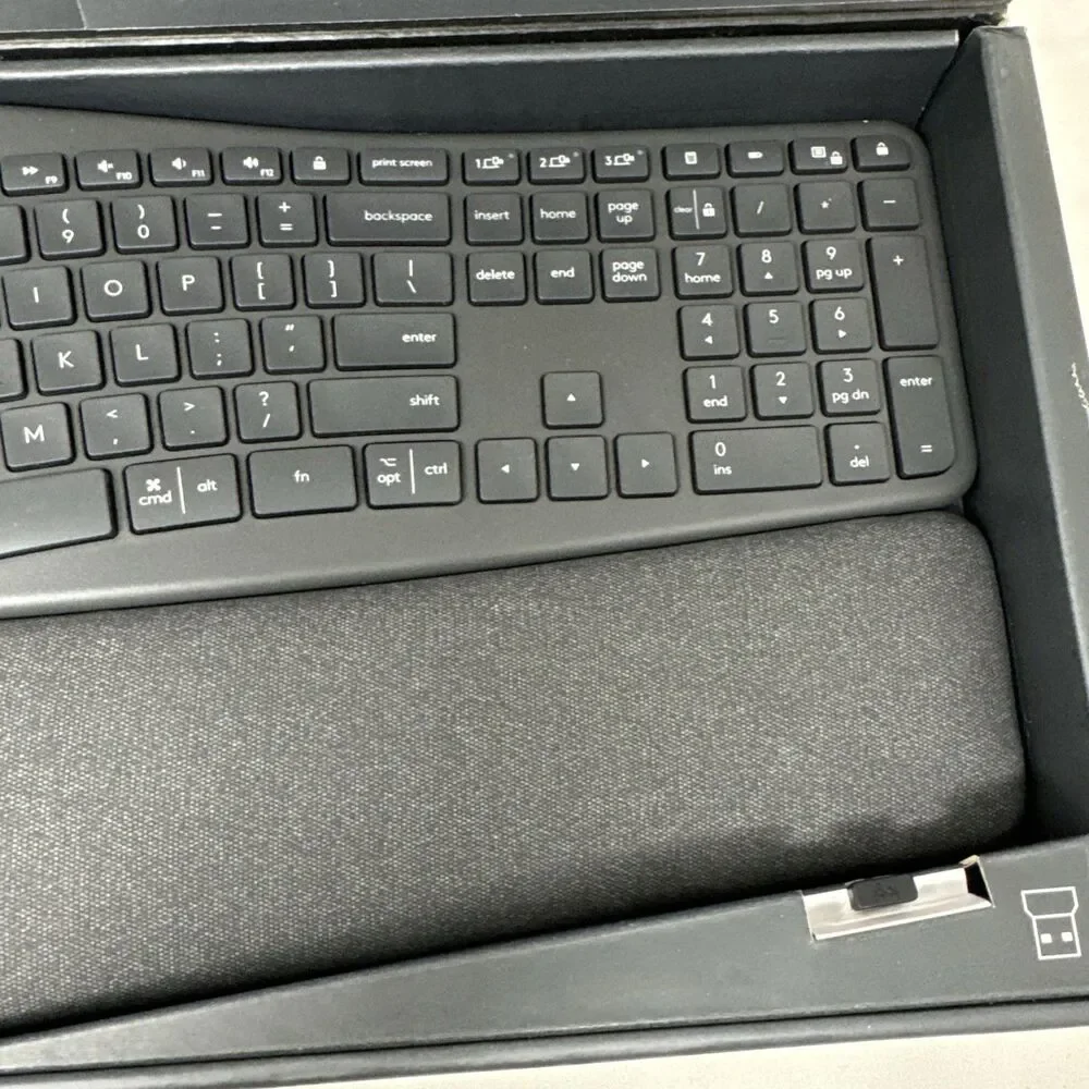 Logitech ERGO K860 Wireless Keyboard - Black